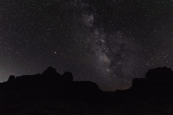 Marks-Starry-Starry-Night-Over-the-Rockies-photography-36X24X0